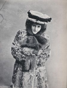 Waiting for the Motor c1903. Artist: The ACME Tone Engraving Co Ltd