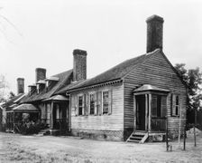 Wales house, Petersburg vicinity, Dinwiddie Co., Virginia, between 1933 and 1940. Creator: Frances Benjamin Johnston