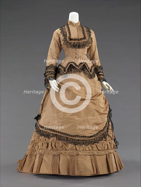 Walking dress, American, 1870-75. Creator: Unknown.