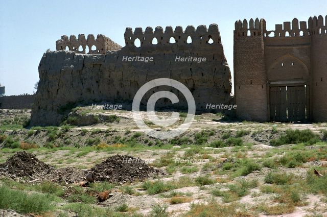 Walls and gate of the ancient city of Bukhara. Artist: Unknown