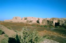 Walls of Kish, Iraq, 1977. Creator: Vivienne Sharp
