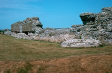 Walls of the Roman port of Richborough, 1st century