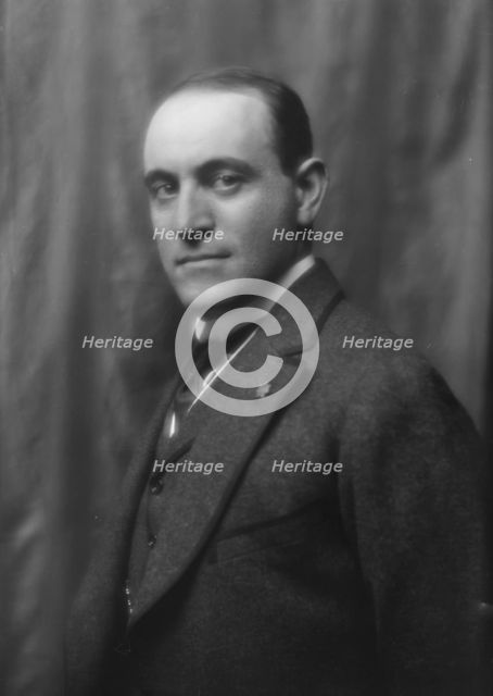 Walter, H.D., Mr., portrait photograph, 1912 Dec. 1. Creator: Arnold Genthe.