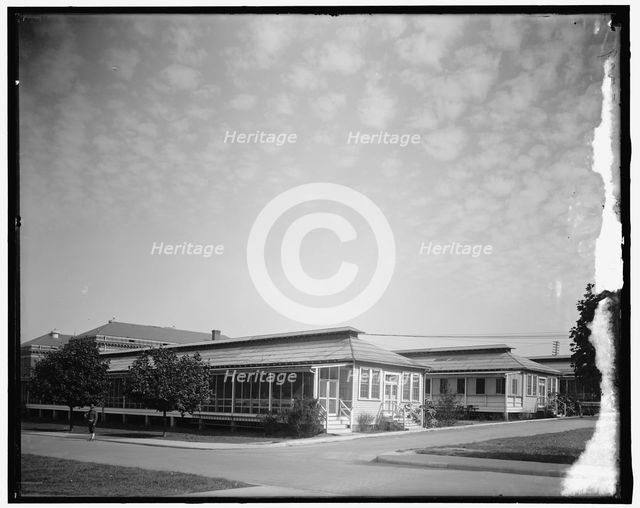 Walter Reed Private Ward, between 1910 and 1920. Creator: Harris & Ewing.