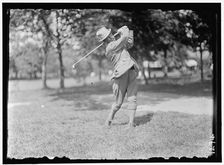 Walter Travis playing golf, between 1909 and 1914. Creator: Harris & Ewing