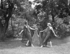 Wanger, Beatrice, Miss, and Miss Solveig Hornbeck, 1921 June 21. Creator: Arnold Genthe