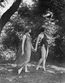 Wanger, Beatrice, Miss, and Miss Solveig Hornbeck, 1921 June 21. Creator: Arnold Genthe