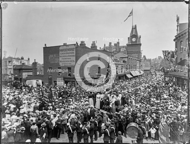 Wandsworth High Street, Wandsworth, Wandsworth, Greater London Authority, 1890-1910 Creator: William O Field.