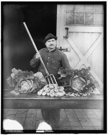 War Garden Commission, between 1910 and 1920. Creator: Harris & Ewing