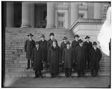 War Savings Committee, between 1910 and 1920. Creator: Harris & Ewing