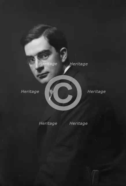 Warfield, Emerson, Mr., portrait photograph, 1906 Sept. 25. Creator: Arnold Genthe.