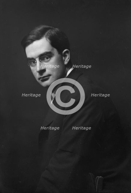 Warfield, Emerson, Mr., portrait photograph, 1906 Sept. 25. Creator: Arnold Genthe.