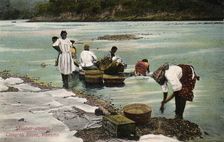 Washerwomen, Charges River, Panama, early 20th century
