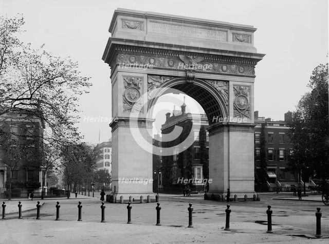 Washington Arch, Washington Square, New York, N.Y., c1901. Creator: Unknown.