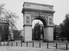 Washington Arch, Washington Square, New York, N.Y., c1901. Creator: Unknown