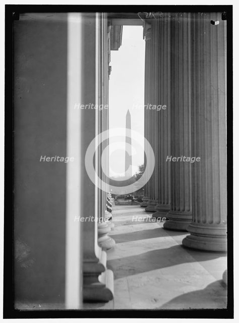Washington Monument, between 1909 and 1923. Creator: Harris & Ewing.