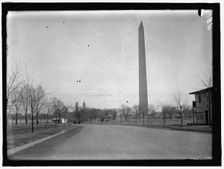 Washington Monument Grounds, between 1909 and 1914. Creator: Harris & Ewing