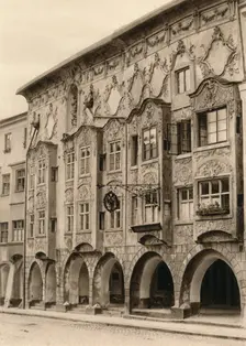 Wasserburg am Inn - Weinhaus 1931. Artist: Kurt Hielscher