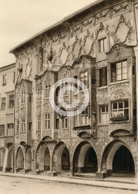 'Wasserburg am Inn - Weinhaus', 1931. Artist: Kurt Hielscher.