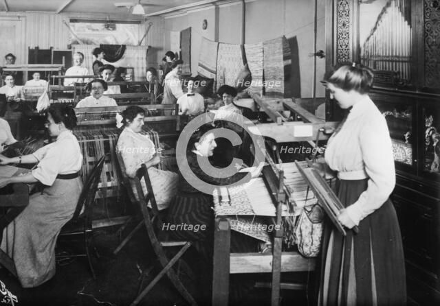 Weavers at work, between c1910 and c1915. Creator: Bain News Service.