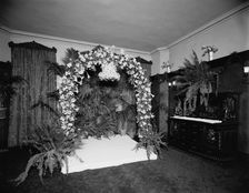 Wedding decorations at Hotel Cadillac, Detroit, Mich., between 1900 and 1905. Creator: Unknown