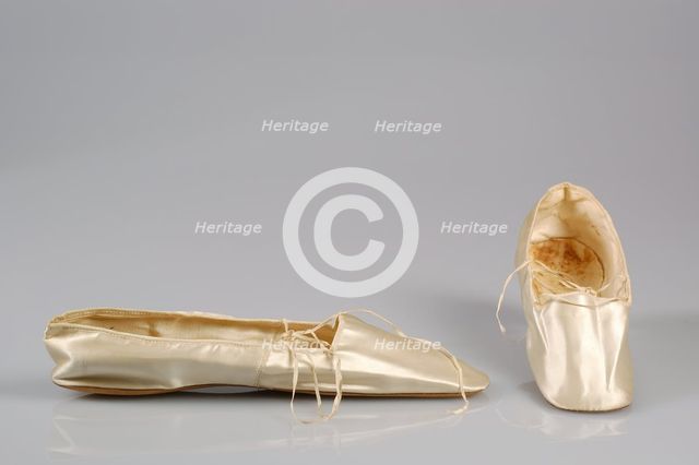 Wedding slippers, American, 1851. Creator: Unknown.