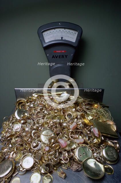 Weighing gold scrap, Hatton Garden, London.  Artist: Tony Evans