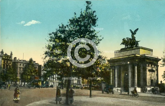 'Wellington Arch, Entrance to the Green Park, London', c1915.  Creator: Unknown.