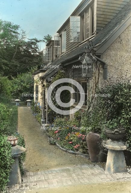 "Wellsbridge Cottage," Philip Herbert Martineau house, Wellsbridge (near Ascot), England, 1925. Creator: Frances Benjamin Johnston.