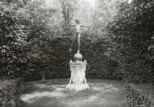 "Welwyn," Harold Irving Pratt house, 100 Crescent Beach Road, Glen Cove, New York, c1918. Creator: Frances Benjamin Johnston
