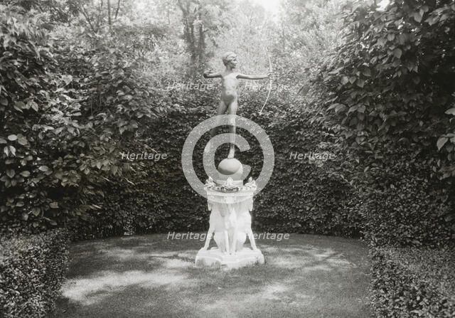 "Welwyn," Harold Irving Pratt house, 100 Crescent Beach Road, Glen Cove, New York, c1918. Creator: Frances Benjamin Johnston.