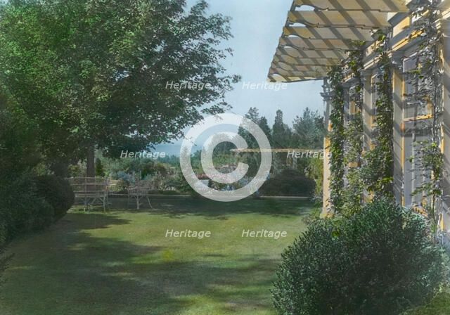 "Welwyn," Harold Irving Pratt house, 100 Crescent Beach Road, Glen Cove, New York, c1914. Creator: Frances Benjamin Johnston.