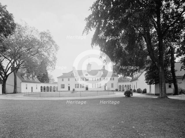 West view of the mansion at Mt. Vernon, c.between 1910 and 1920. Creator: Unknown.