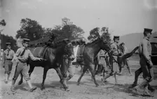 West Point Mountain Gun Squad, 1913. Creator: Bain News Service