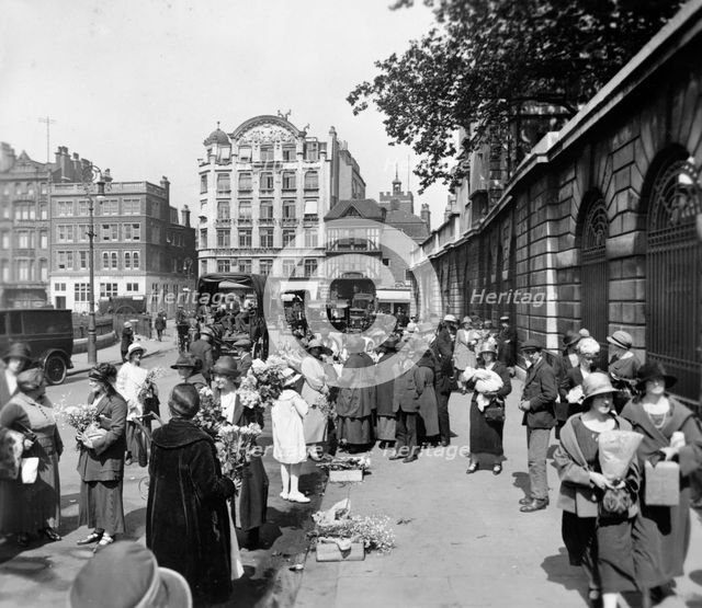 West Smithfield, City of London, (c1910s?). Creator: Unknown.
