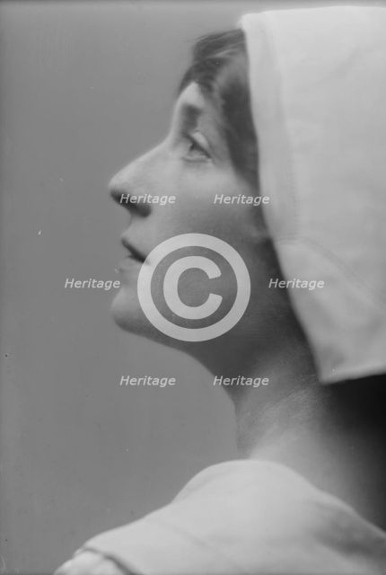 Weston, Lucy, Miss, portrait photograph, 1915 Oct. 2. Creator: Arnold Genthe.