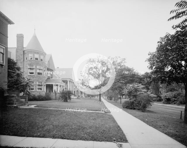 Western Boulevard, Detroit, Mich., between 1900 and 1920. Creator: Unknown.