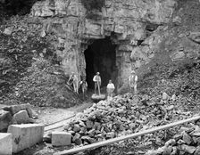 Westington Quarry, Westington, Chipping Campden, Gloucestershire, 1895. Artist: Henry Taunt
