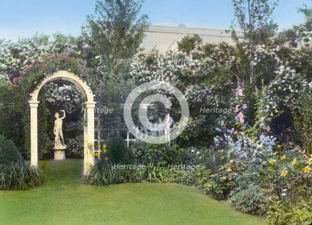 "Westlawn," Edward Tiffany Dyer house, Great Plains Road, Southampton, New York, 1914. Creator: Frances Benjamin Johnston.