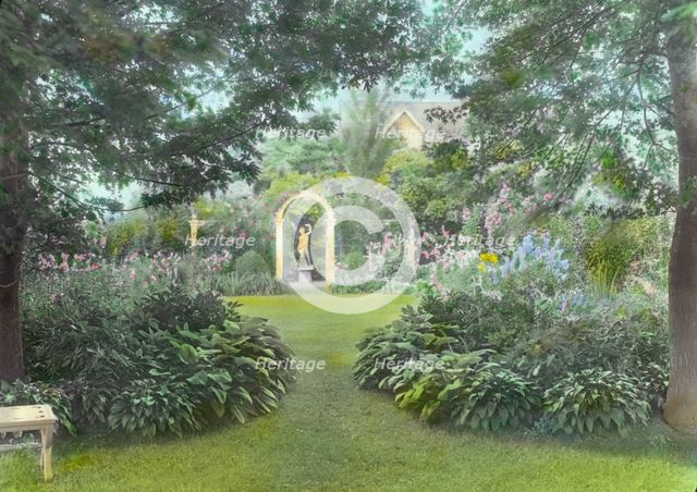 "Westlawn," Edward Tiffany Dyer house, Great Plains Road, Southampton, New York, 1914. Creator: Frances Benjamin Johnston.