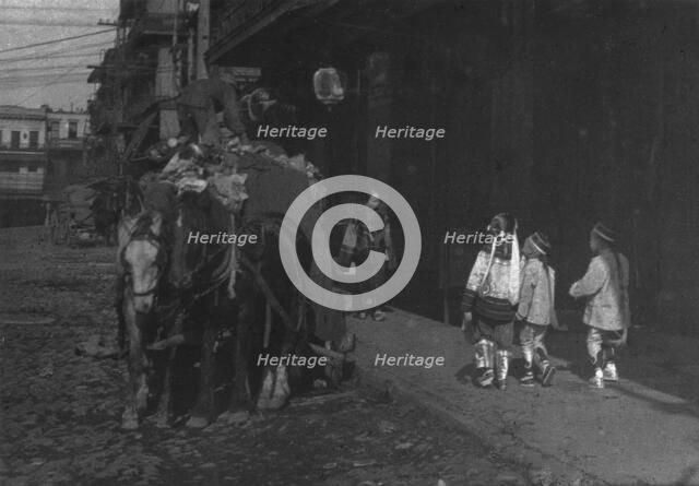Where beauty and squalor mingle, San Francisco, between 1896 and 1906. Creator: Arnold Genthe.