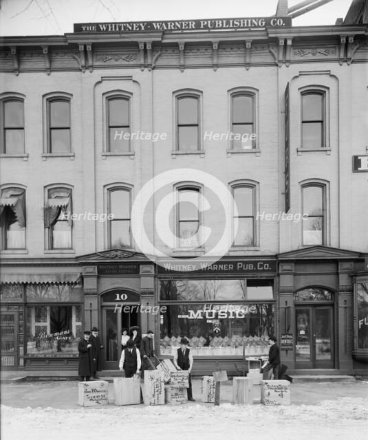 Whitney Warner Publishing Co., Detroit, Mich., between 1900 and 1905. Creator: Unknown.