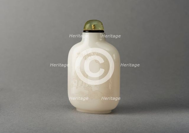 White glass snuff bottle, China, Qing dynasty, 1644-1911. Creator: Unknown.