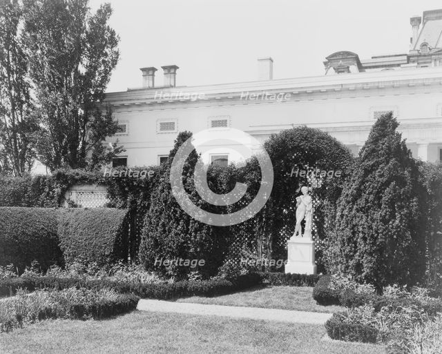 White House, 1600 Pennsylvania Avenue, Washington, D.C., 1921. Creator: Frances Benjamin Johnston.
