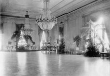 White House, 1913. Creator: Harris & Ewing