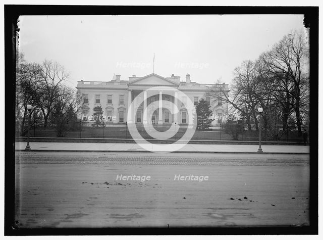 White House, between 1909 and 1923. Creator: Harris & Ewing.