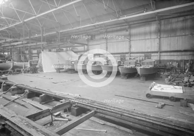 White & Samuel: 6 fast launches taken from the right, 1938. Creator: Kirk & Sons of Cowes.