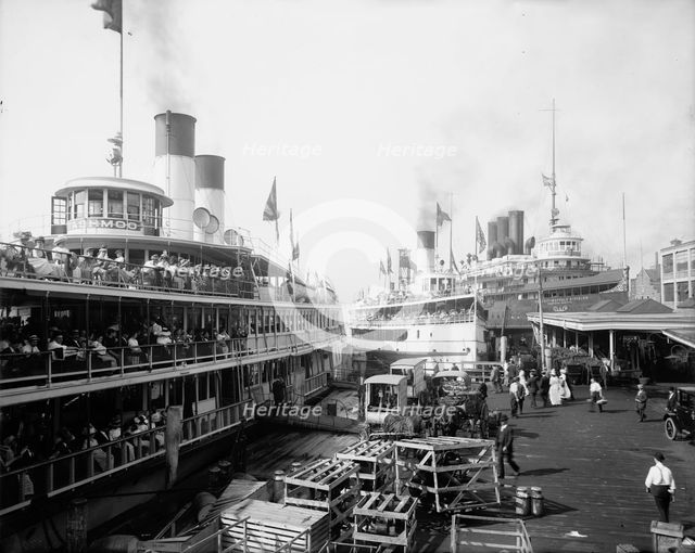 White Star Line dock, Detroit, Mich., between 1900 and 1915. Creator: Unknown.