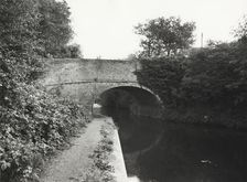 Whitehorse Bridge over the Grand Union Canal, Hillingdon, London, c1975