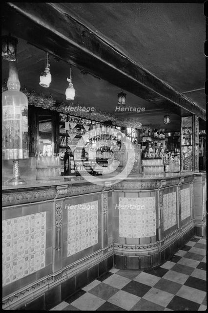Whitelock's Public House, 8 Turk's Head Yard, Leeds, West Yorkshire, c1955-c1980. Creator: Ursula Clark.